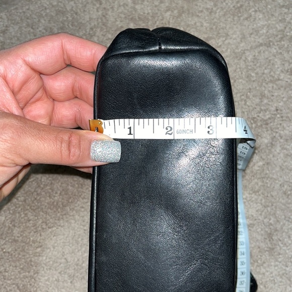 Tiganello Black leather crossbody shoulder bag - Picture 10 of 10